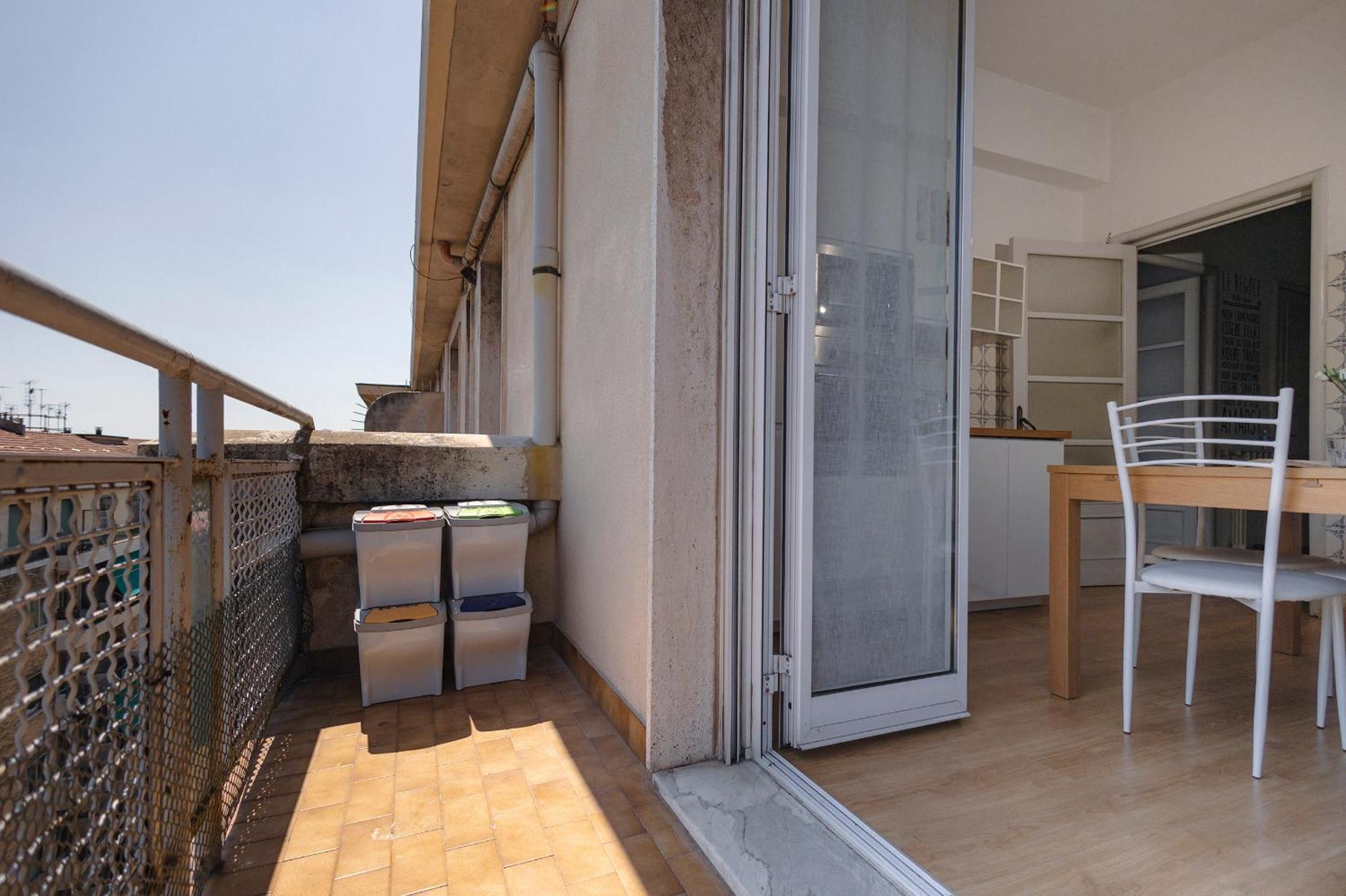 "L'Attico Bianco" City View 10 M A Piedi Dal Mare Savona Bagian luar foto