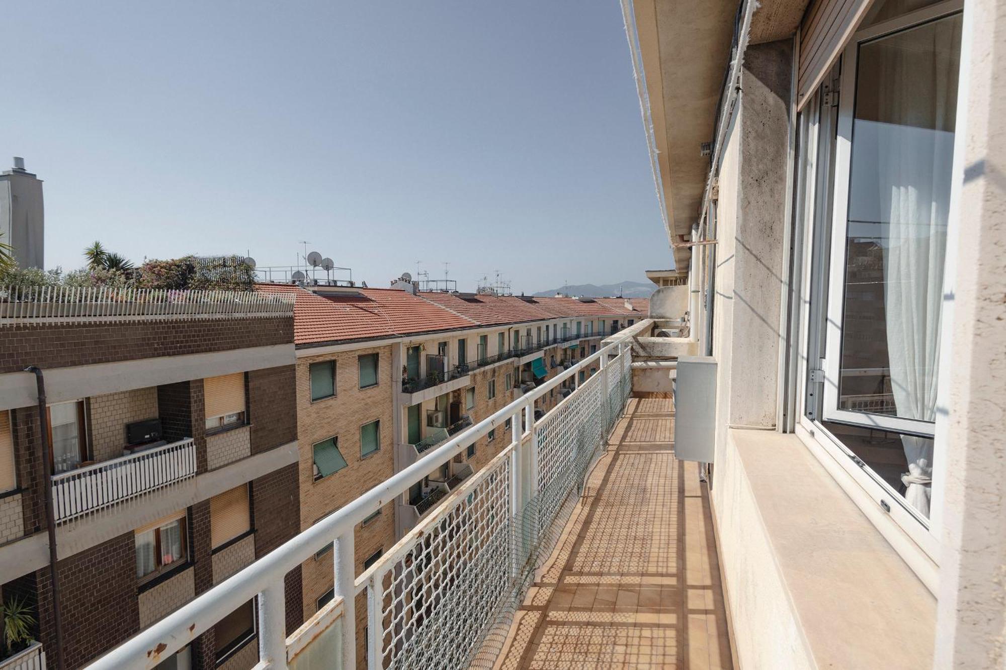 "L'Attico Bianco" City View 10 M A Piedi Dal Mare Savona Bagian luar foto